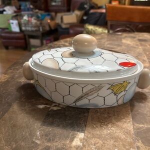 Anthropologie Villa Vanilla Palm Beach Covered Casserole Chicken Wire Dish